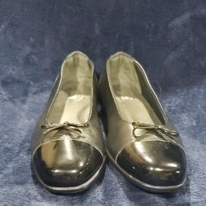 SAS Shiny Black Patent Leather Cap Toe Women's Flats with Bow Detail